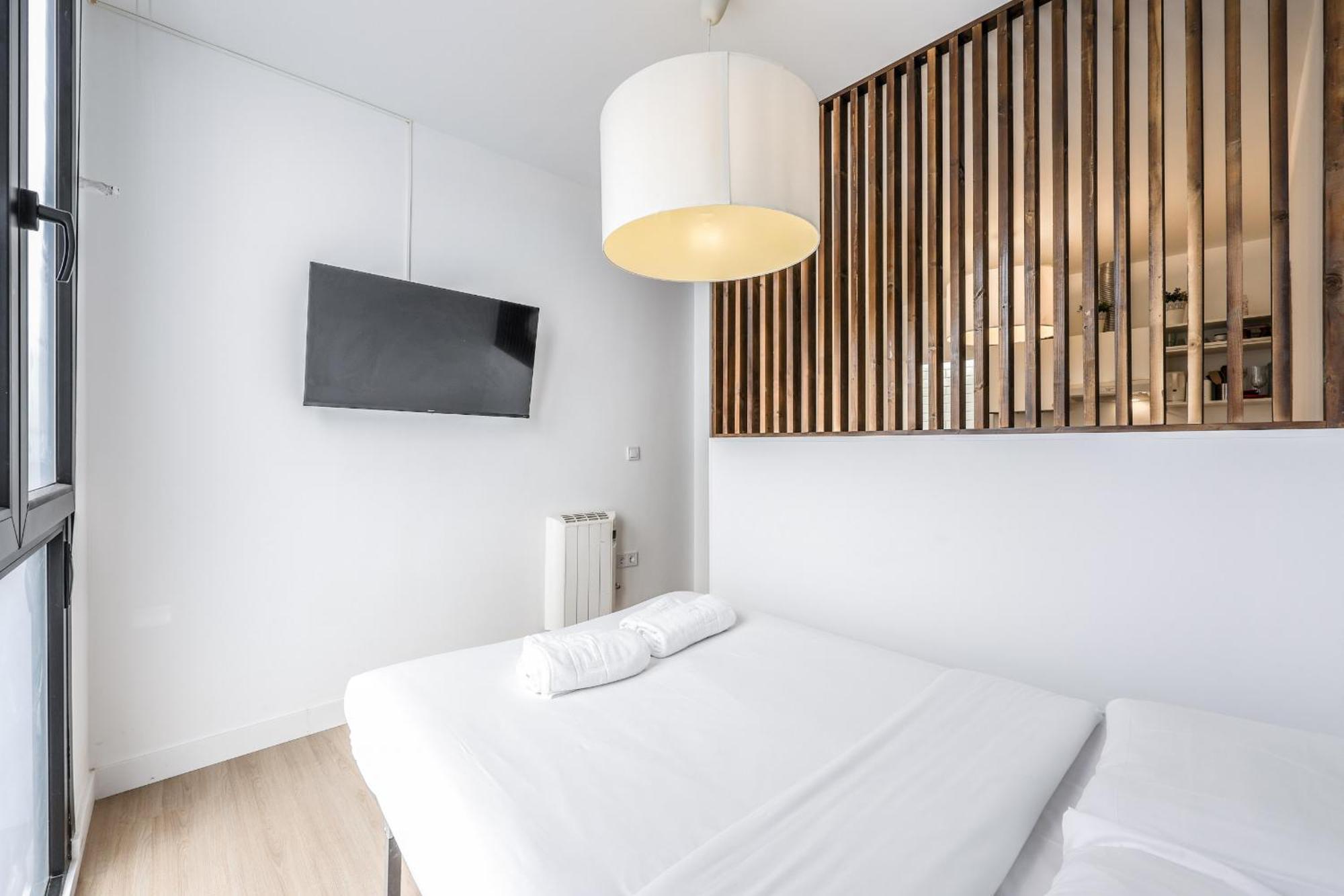 Pequeno Apartamento Reformado En Tirso De Molina Alquiler Temporal Madrid Exterior photo
